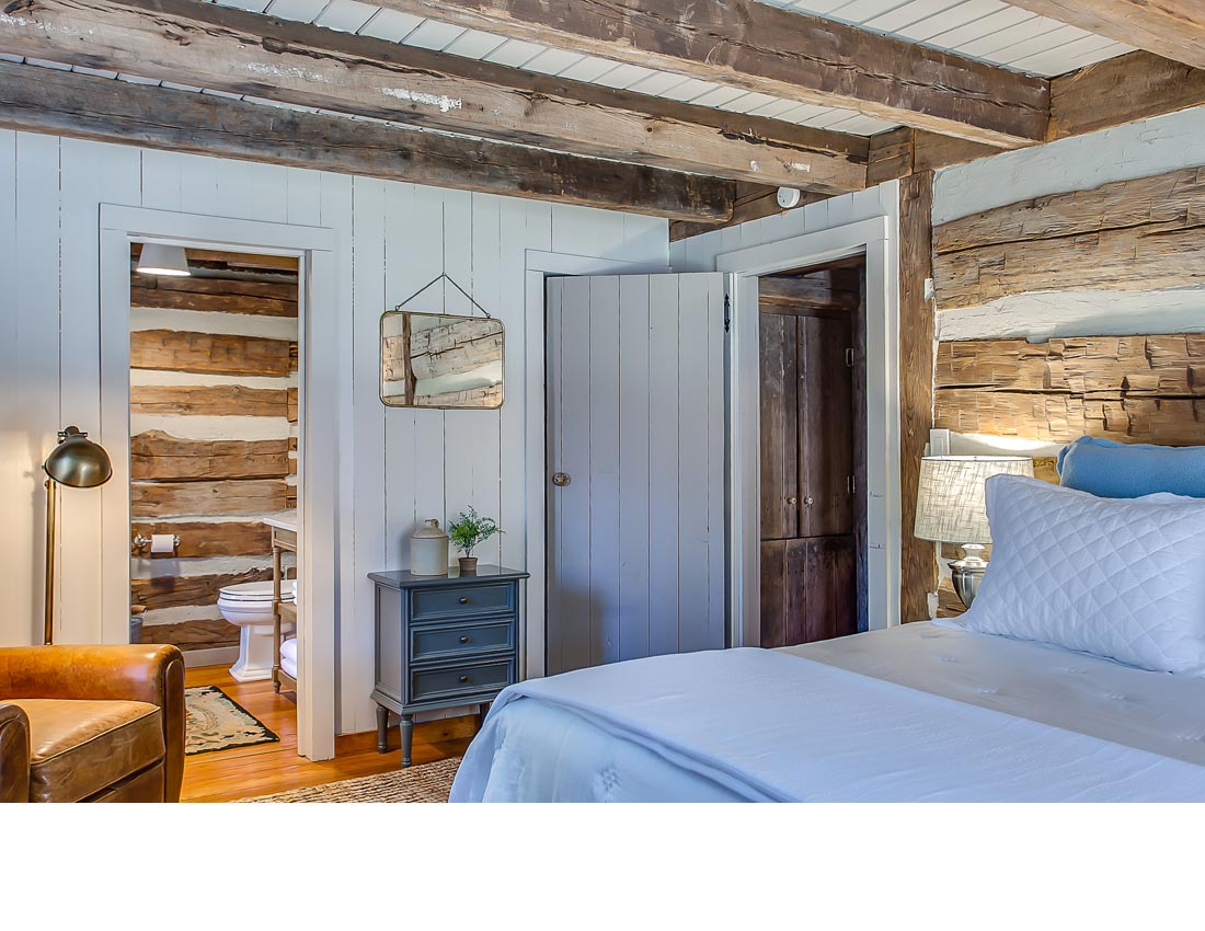 whites centerhill lake cabins bedroom
